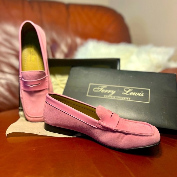 Terry Lewis Classic Luxuries Shoes - Terry Lewis Classic Luxuries Size 7M in Light Pink